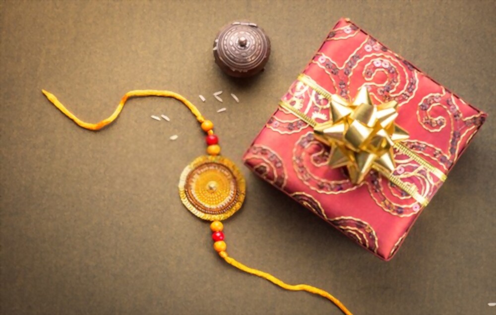 Surprise Your Sibling Send Rakhi To USA